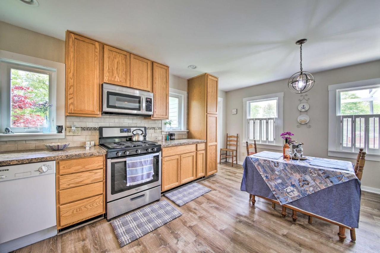 Charming East Boothbay Cottage With Large Yard! 외부 사진